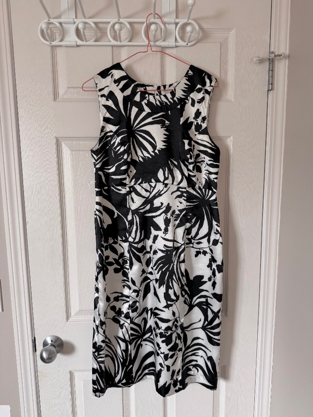 Citrine Sleeveless Floral Dress – Black/White – Women’s Size 14